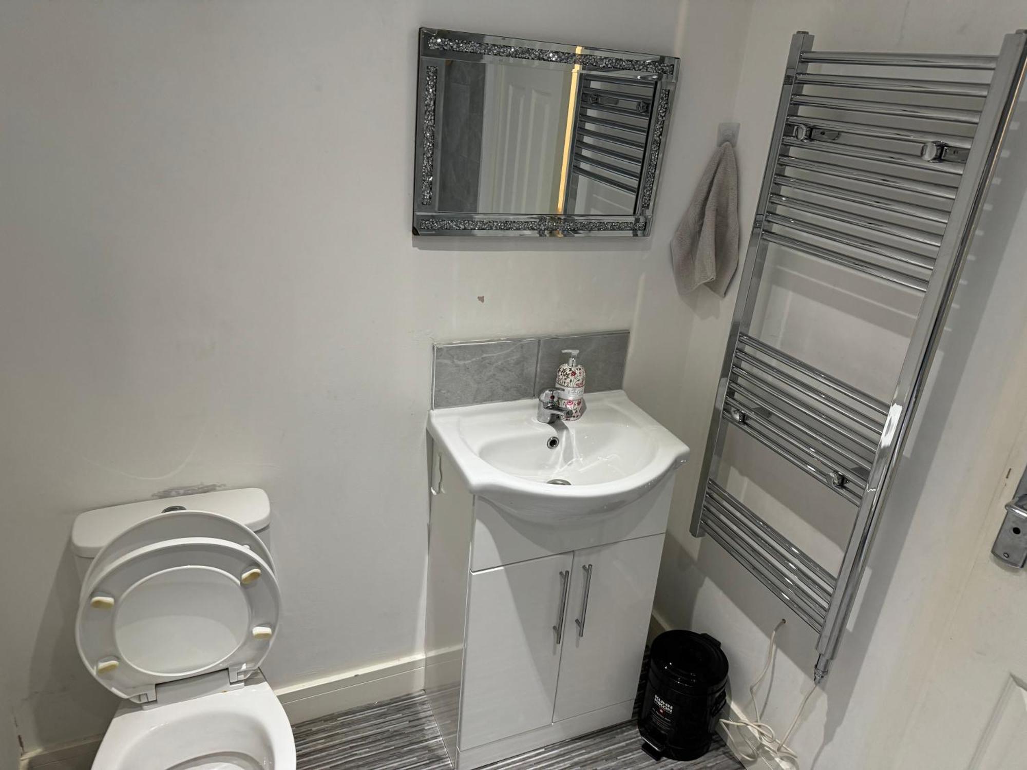 2 Bedroom Apartment In Doncaster City Centre Exterior photo